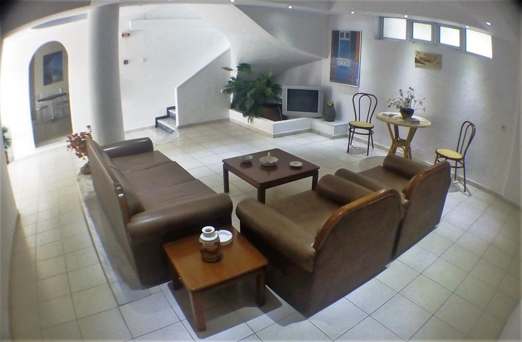 Araliki Apartments & Studios Loutra Aidhipsou Exteriör bild