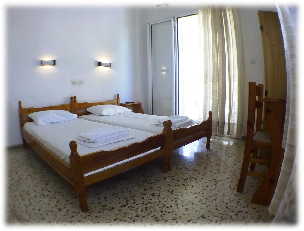 Araliki Apartments & Studios Loutra Aidhipsou Rum bild