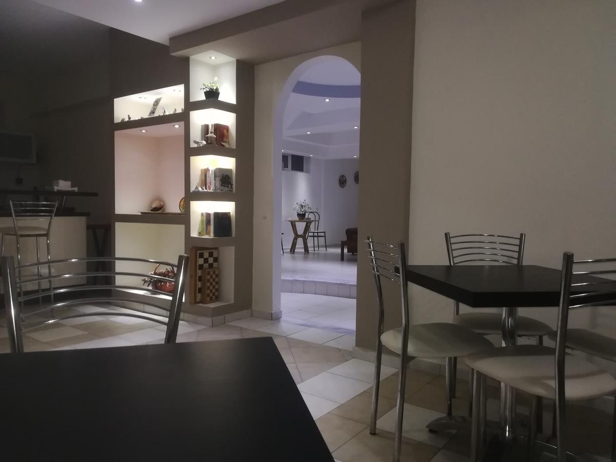 Araliki Apartments & Studios Loutra Aidhipsou Exteriör bild